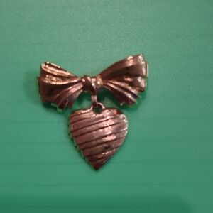 Avon Gold Heart Bow Brooch